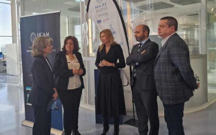 Estrella Núñez, UCAM Vice-Rector; María Dolores García, UCAM President; María Isabel López, Regional Minister; Joaquín Gómez, Director of INFO; and Luis Tejada, Director of UCAM Knowledge Transfer Office, before starting the meeting.