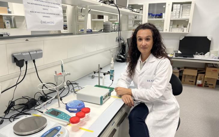 María Cuartero, co-director of the UCAM-SENS Chemical Sensors Unit