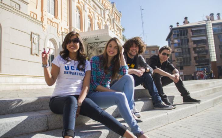 Cultural activities and social events for this new academic year. The Agenda Ñ!