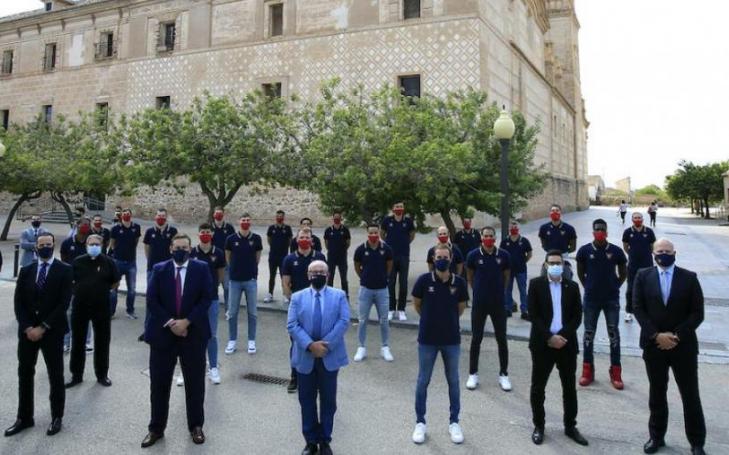 José Luis Mendoza, with UCAM Murcia Basketball Club