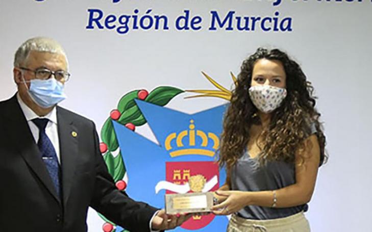 Judit Sánchez, a graduate of the Master&#039;s Degree in Emergency, Emergency and Special Care Nursing from the Catholic University