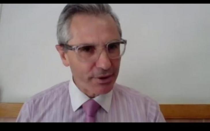 Pablo Blesa during the online class