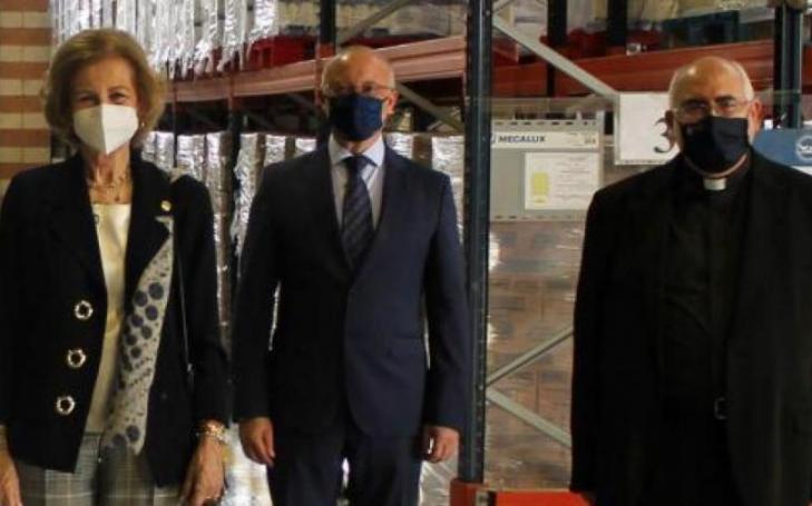 Visit of the Queen Emeritus to the Segura Food Bank