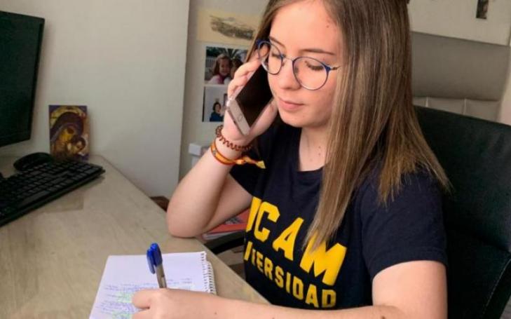 A UCAM student performing tele-accompaniment of elderly people.