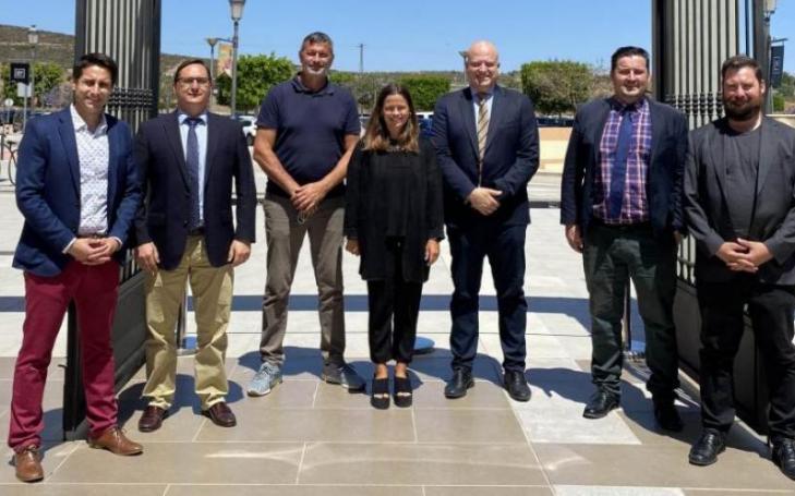 From left to right, Juanma Molina, Antonio Sánchez Pato, Antonio Peñalver, Sofía Toro, Pablo Rosique, David Cal, Alejandro Leiva.