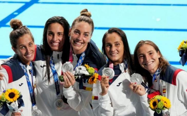 The Spanish water polo team wins silver at Tokyo 2020 (COE)