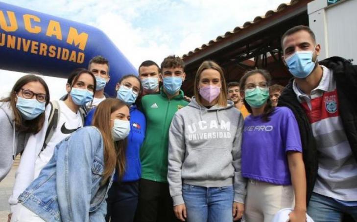 Gastronomy, sports, radio, languages, virtual reality, esports and volunteering made up the first day of the University Welcome at the Los Jerónimos Campus.