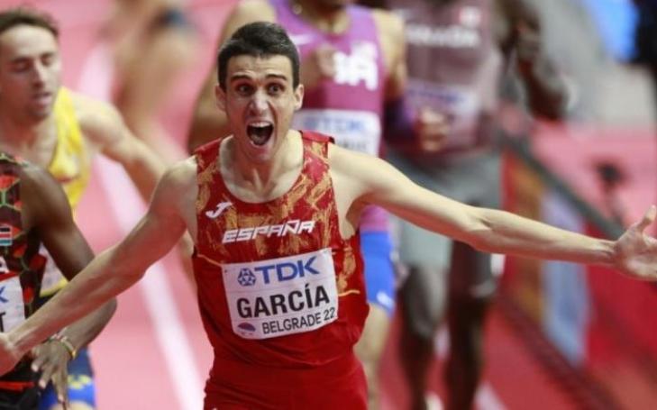The Murcia-born athlete, a Sports and Exercise Science student at UCAM, leaves Belgrade with the second world indoor gold medal in the history of Spain