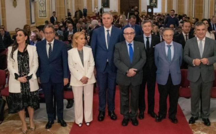 At the presentation, which took place this morning on the Murcia Campus of the Universidad Católica de Murcia, José Vicente de los Mozos, President of Renault Spain, gave the keynote speech 'Industry in Spain. A project for the future of the country'