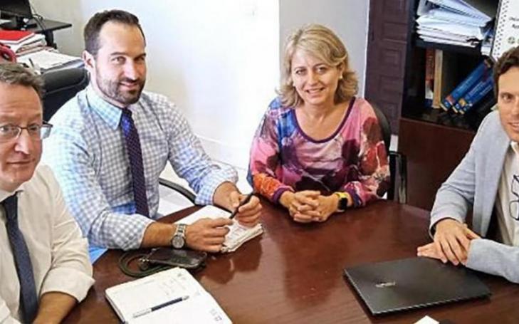 Members of both institutions during a work meeting