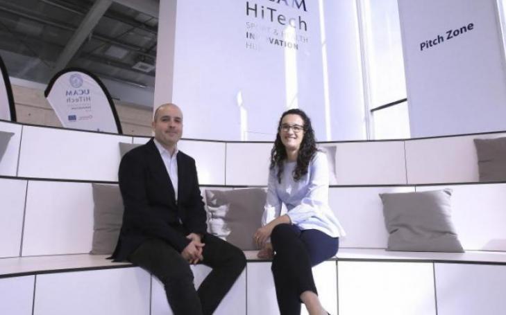 Researchers María Cuartero and Gastón Crespo, in the high-tech incubator UCAM HiTech, where they will develop their work