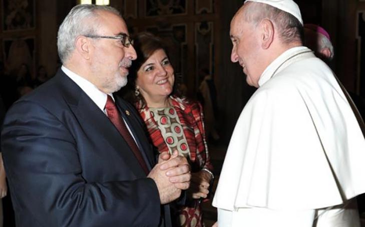 José Luis Mendoza and María Dolores García Mascarell with His Holiness Pope Francis, in one of their recent meetings.