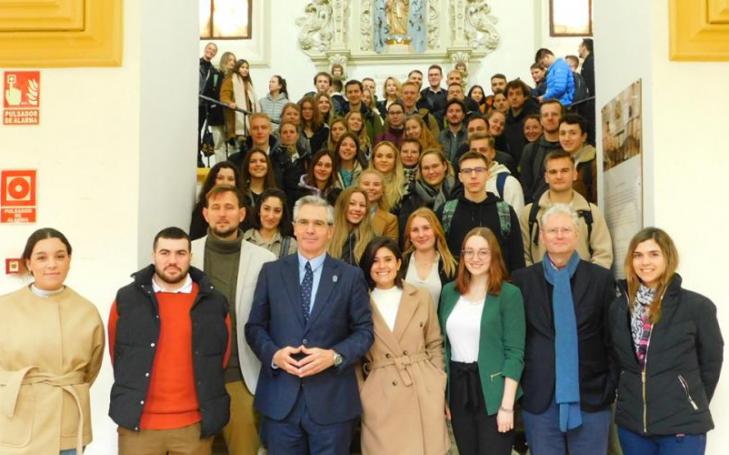 UCAM trains 70 future executives for German companies such as Aldi, Mercedes, BMW and Siemens