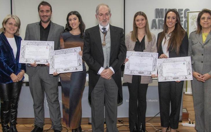 The Royal Academy of Medicine awards prizes to two students and two lecturers from UCAM