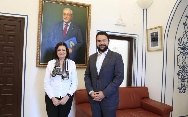 The International Festival of Cante de las Minas posthumously awards the Castillete de Oro to José Luis Mendoza