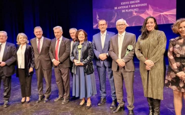 Antena de Plata in memoriam for José Luis Mendoza