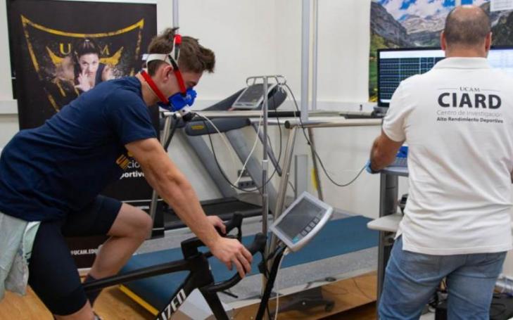 Rider Pedro Acosta during one of the tests carried out at the UCAM CIARD.