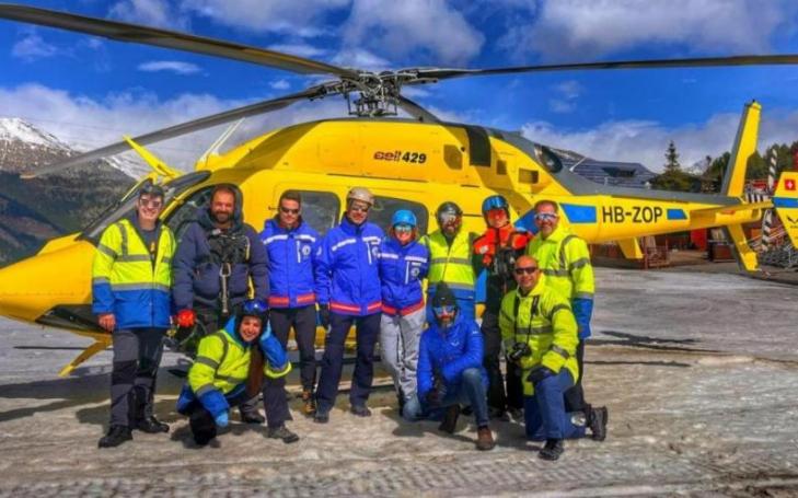 Photo of the team that carried out the simulation to recreate a hypothermic CPR situation in VR