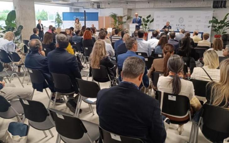 Víctor Marín, Regional Minister of Education, Vocational Training and Employment of the CARM, inaugurated the Meeting together with José Alarcón, Director of UCAM VET.