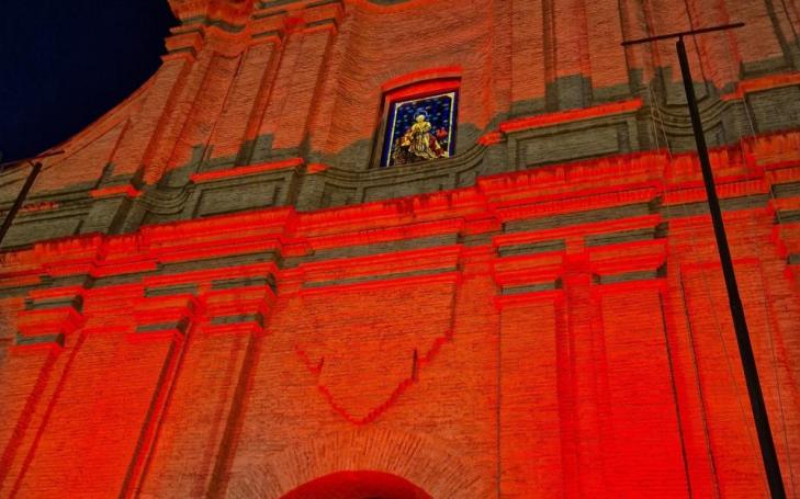 The façade of the Monastery of Los Jerónimos lighted up for the Persecuted Church.