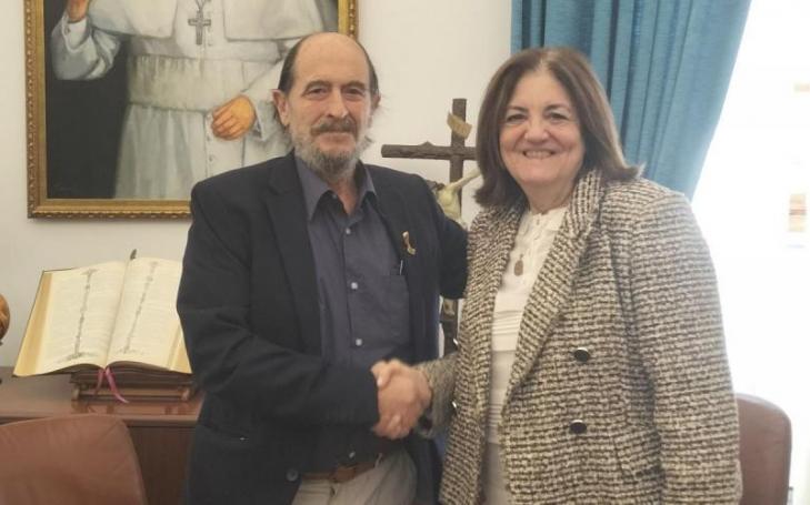 María Dolores García, UCAM President, and Francisco Palazón, AFACMUR President, at the University Campus in Murcia. María Dolores García, UCAM President, and Joaquín Zapata, Mayor of La Unión, at the Los Jerónimos Campus