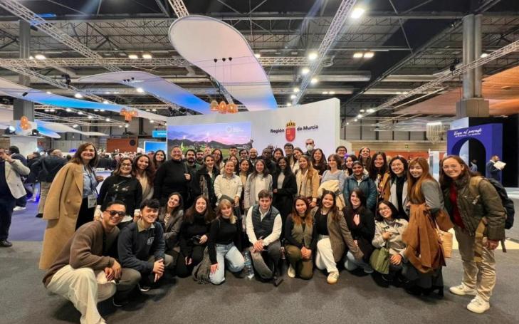 Students from the Bachelor&#039;s UCAM Degree in Tourism and related postgraduate courses at FITUR 2025.