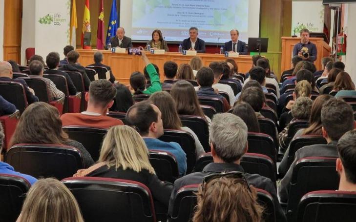 Opening of the international conference. On the main table, from left to right: Víctor Meseguer, María Dolores García, Juan María Vázquez and José Luis Durán