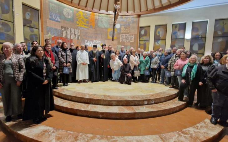 Representatives from the participating associations in the Conference and the different Christian faiths, in the closing ceremony.