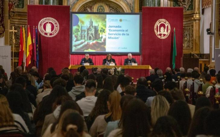The conference was inaugurated by María Dolores García, UCAM president; Bernardito Cleopas, papal nuncio to Spain, and José Manuel Lorca, bishop of the Diocese of Cartagena
