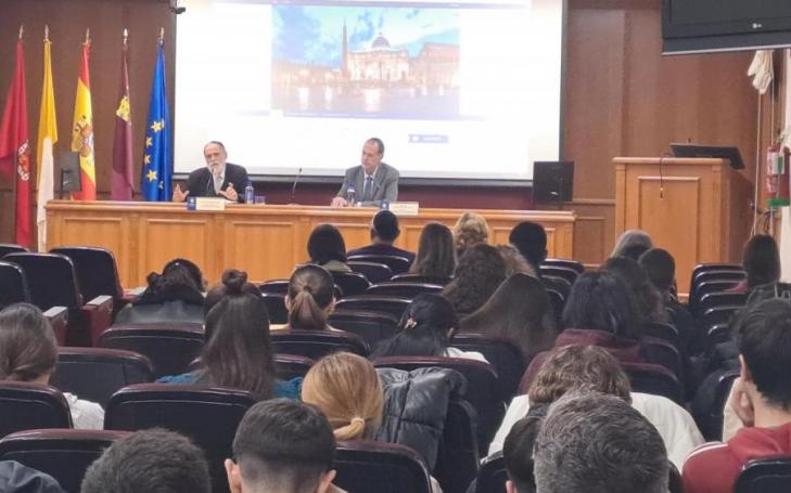 Moshé Bendaham, Chief Rabbi of the Jewish Community of Madrid, speaking at the Conference