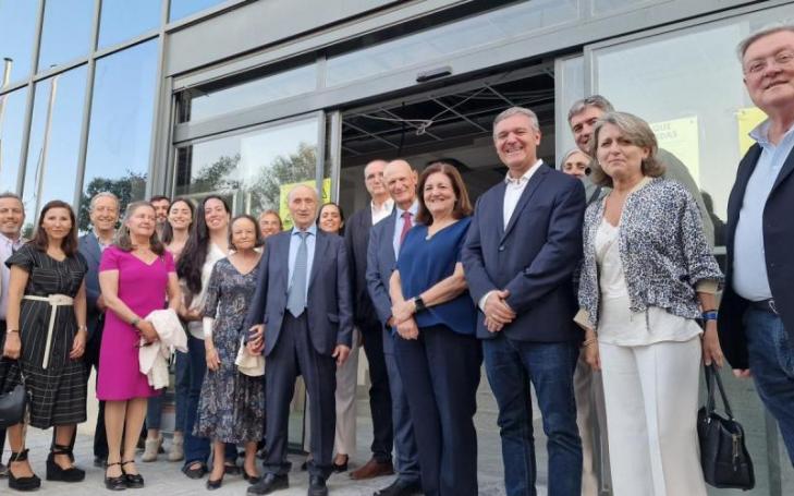 Group photo during the visit of Juan Carlos Izpisúa and Pedro Guillén to the UCAM headquarters in Madrid