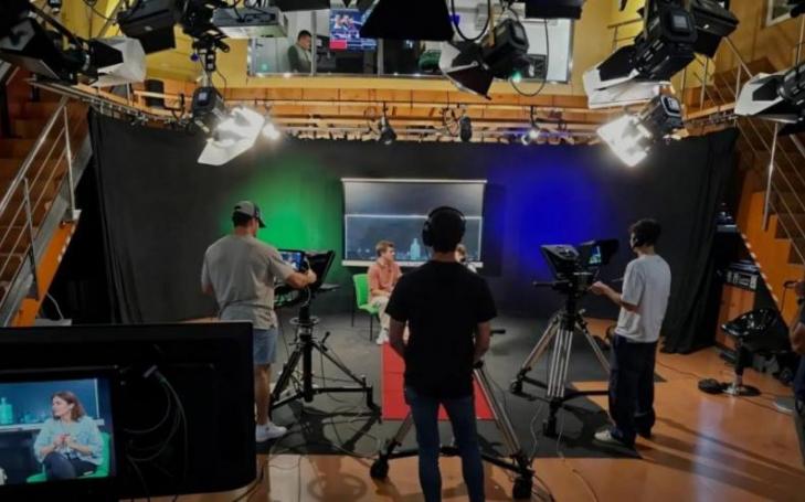 Television studio at the Faculty of Communication, Murcia Campus.