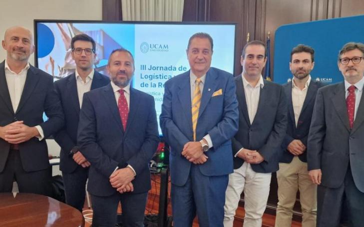 Some of the participants and speakers of the 3rd Conference on Logistics and Business in the Region of Murcia