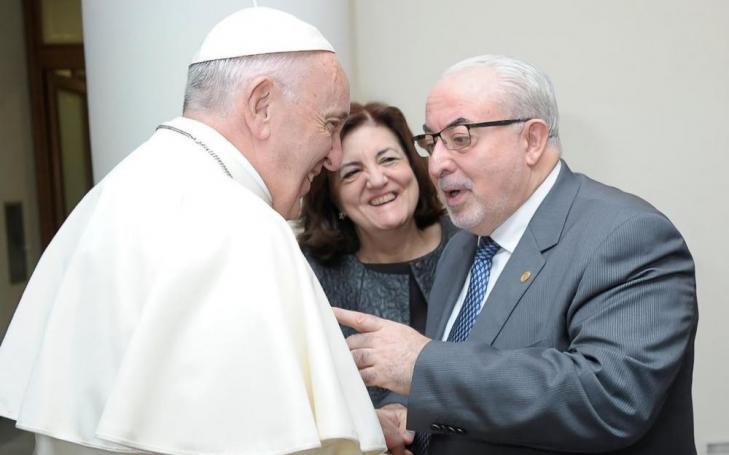 The founder and the UCAM president, during a meeting with Pope Francis