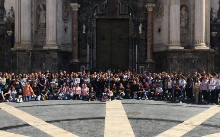 UCAM Students and staff in front of Murcia Cathedral, after the Eucharist
