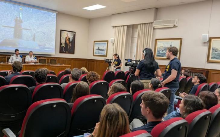A group of students during the crisis communication simulation at the Submarine Fleet.