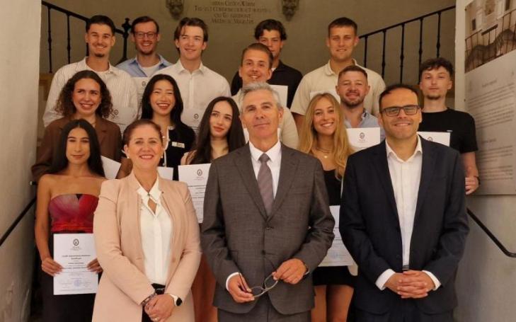 Graduation of FOM students after completing their training at UCAM