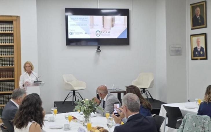 Josefina García, Rector of UCAM, during her speech.