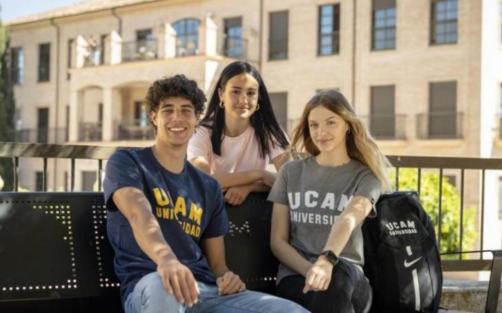 UCAM students on the Murcia Campus.