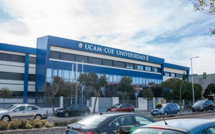 Facade of the UCAM-COE Universidad campus, Torrejón de Ardoz.