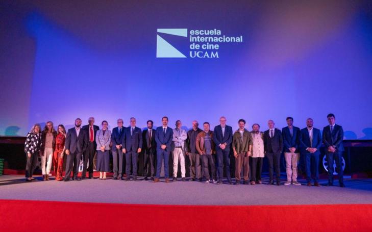 The Director of the School alongside the program coordinators and representatives from various audiovisual industry associations.