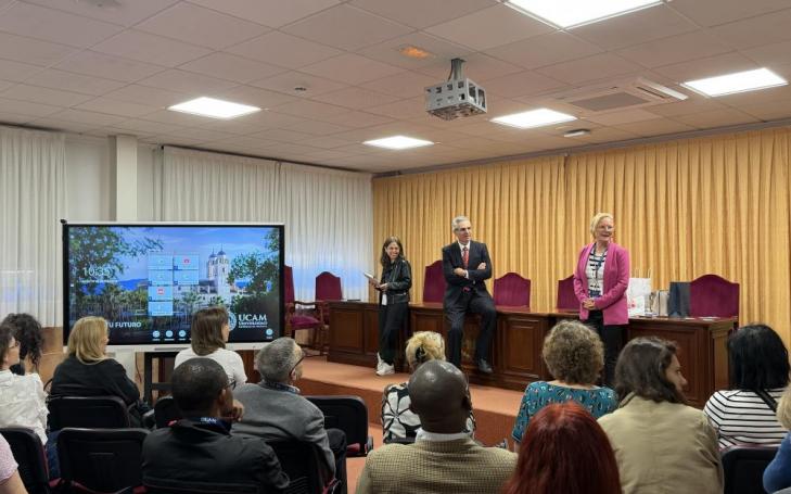 Welcoming delegates from partner universities at the opening of the 10th International Staff Week.