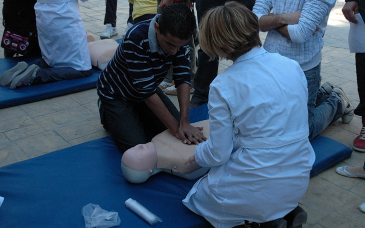 The visitors of the Science Week will learn cardiopulmonary resuscitation techniques