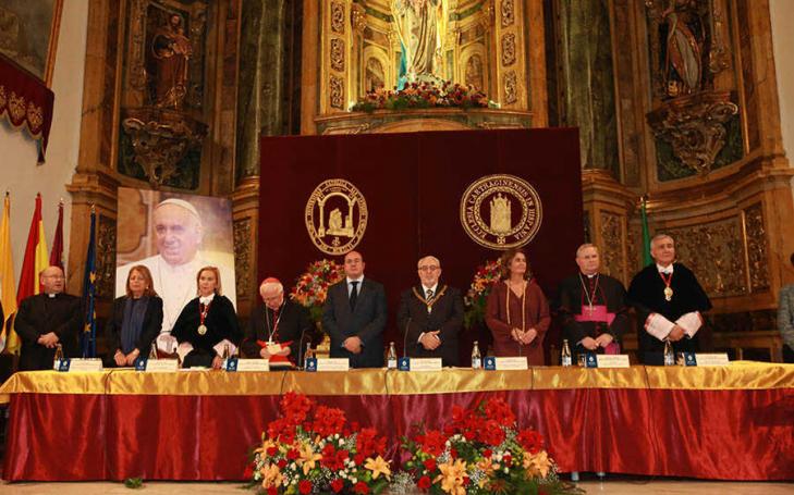 UCAM officially inaugurated its 2015/16 academic year UCAM officially inaugurated its 2015/16 academic year