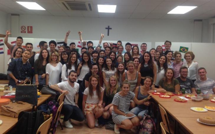 UCAM Language School holds lunch for International Students