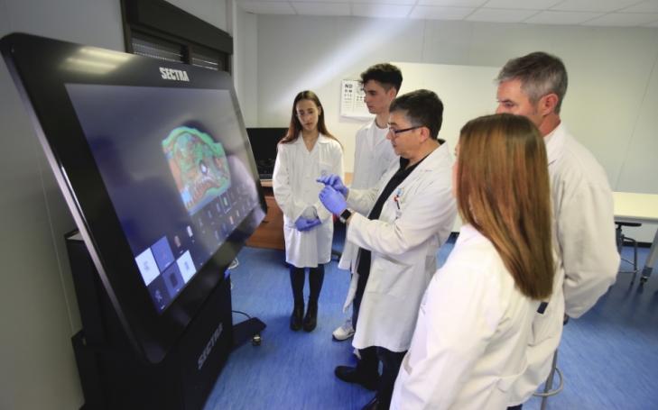 UCAM guarantees the best training for the next academic year through bimodal teaching