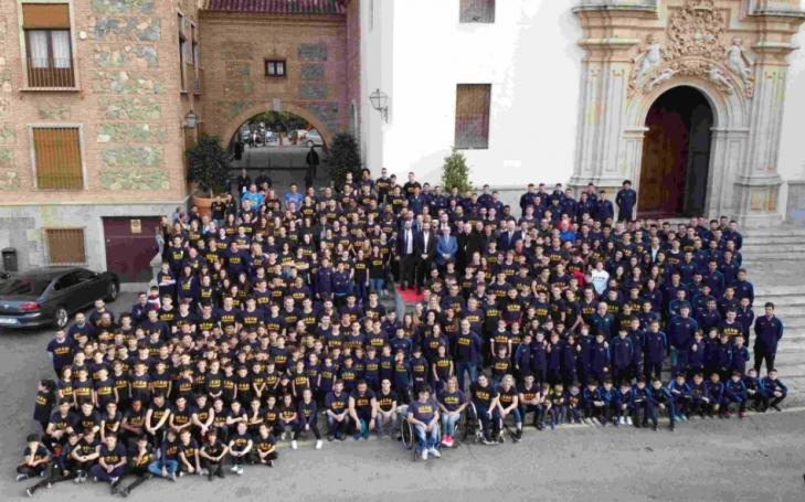 Offering of UCAM sport to Our Lady of Fuensanta
