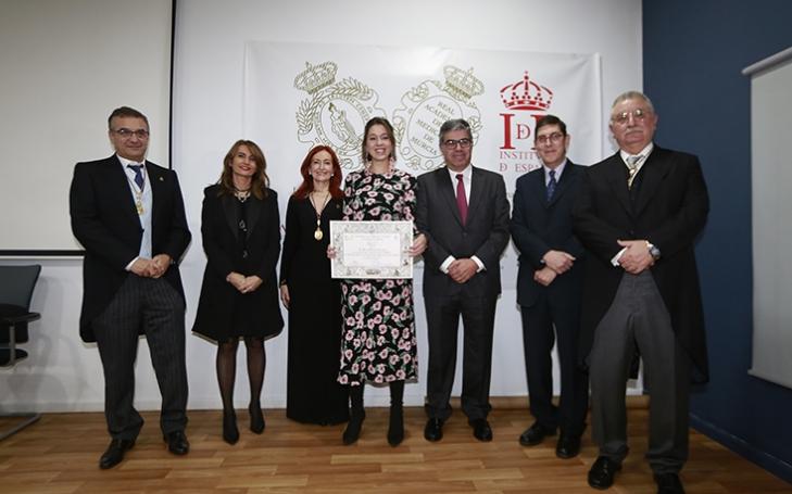 The Royal Academy of Medicine gives an award to the student with the best academic record of UCAM The Royal Academy of Medicine gives an award to the student with the best academic record of UCAM