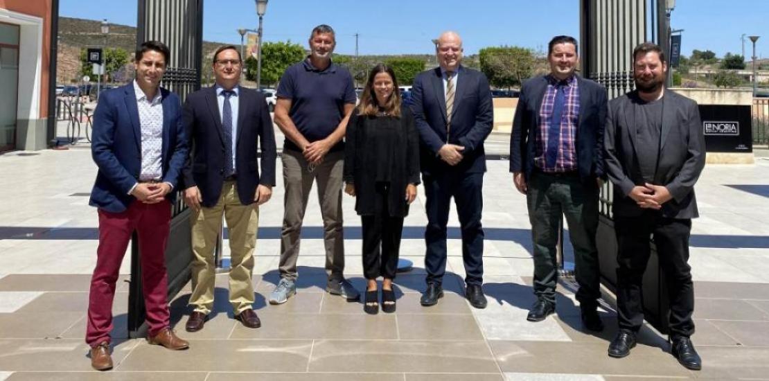 From left to right, Juanma Molina, Antonio Sánchez Pato, Antonio Peñalver, Sofía Toro, Pablo Rosique, David Cal, Alejandro Leiva.