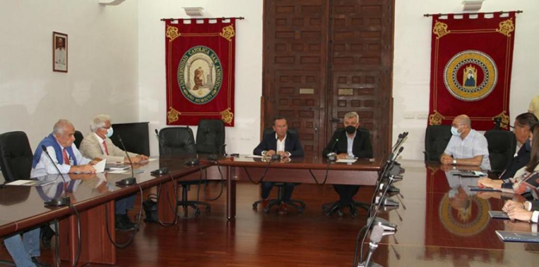 Presentation of the diploma of Senior Technician in Civil Works Projects